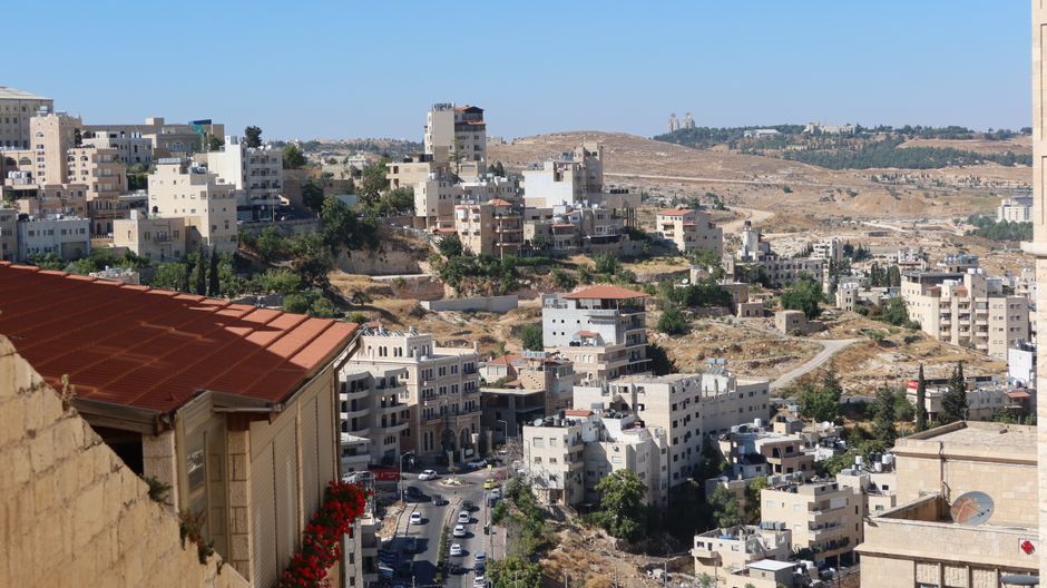 Ceasefire in Lebanon: Gantz Backs Deal but Troops Stay, Peace Uncertain