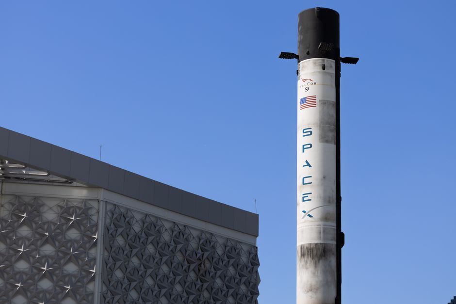 SpaceX IPO Draws $250B Demand, Pulling Capital Away from Crypto